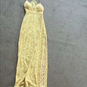 Elegant Yellow Lace Evening Gown, subtle sparkle, M (Fits like a small)